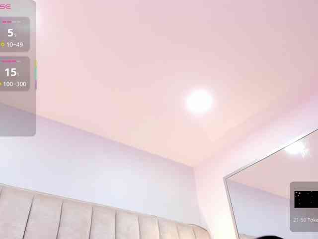 EllaThorne webcam