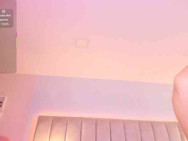 EllaThorne webcam