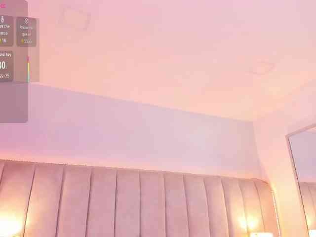 EllaThorne webcam