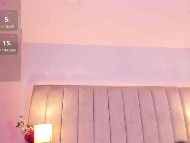 EllaThorne webcam