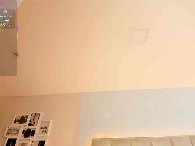 EllaThorne webcam