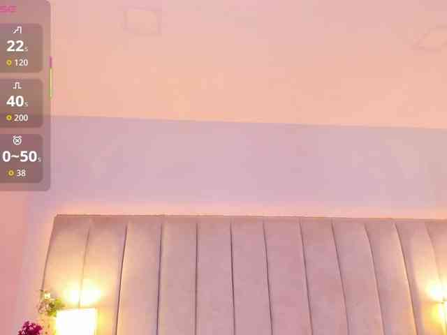 EllaThorne webcam