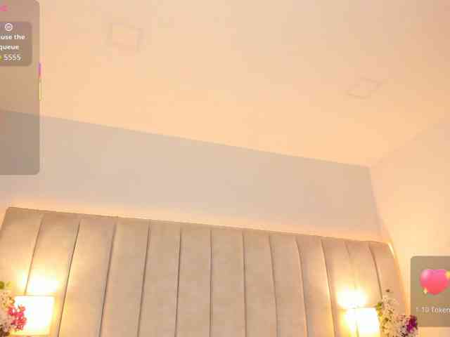 EllaThorne webcam