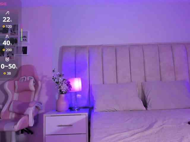 EllaThorne webcam