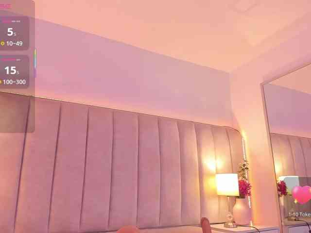 EllaThorne webcam