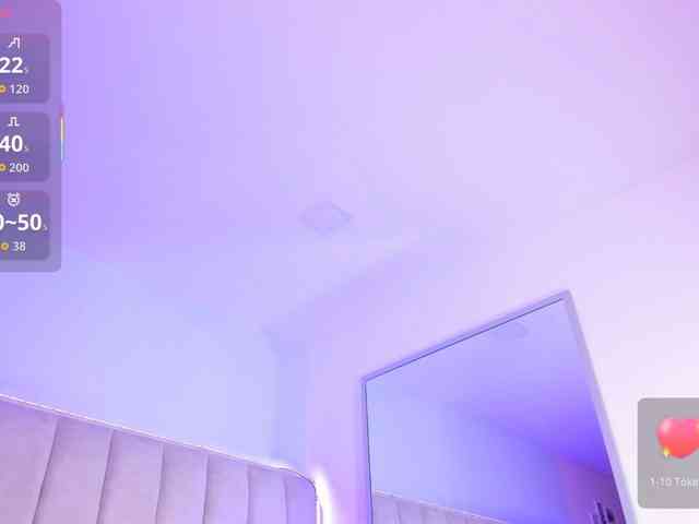 EllaThorne webcam