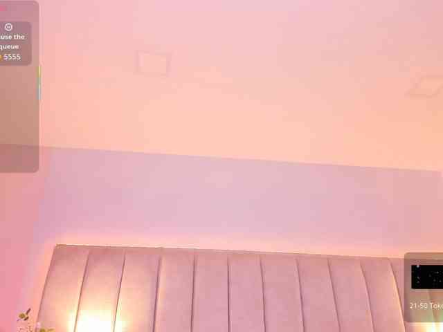 EllaThorne webcam