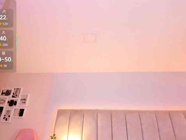 EllaThorne webcam