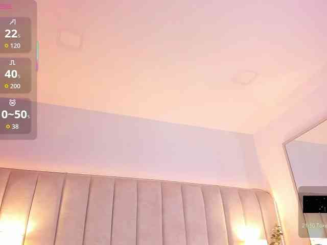EllaThorne webcam