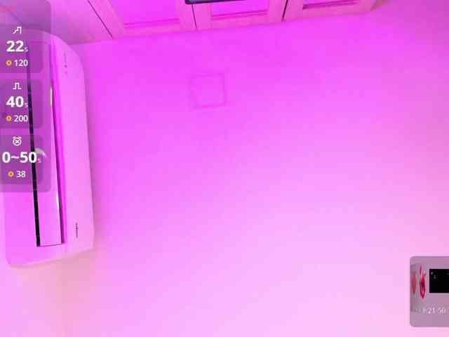 EllaThorne webcam