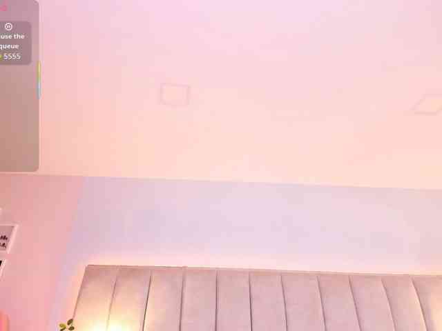 EllaThorne webcam