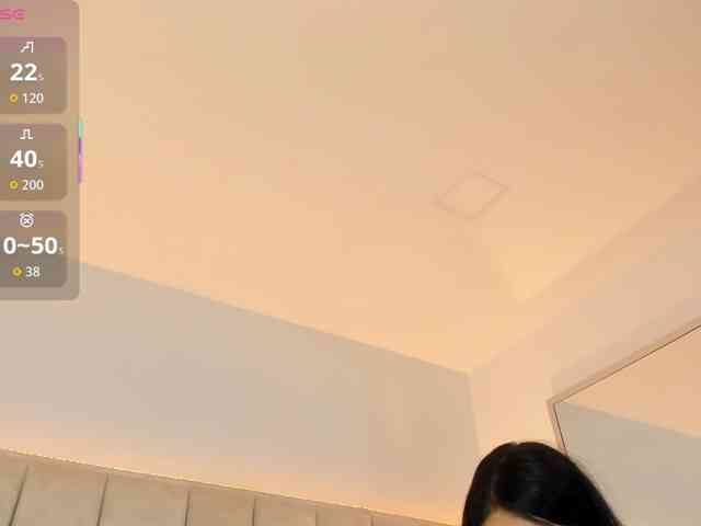 EllaThorne webcam