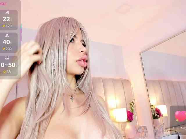 EllaThorne webcam