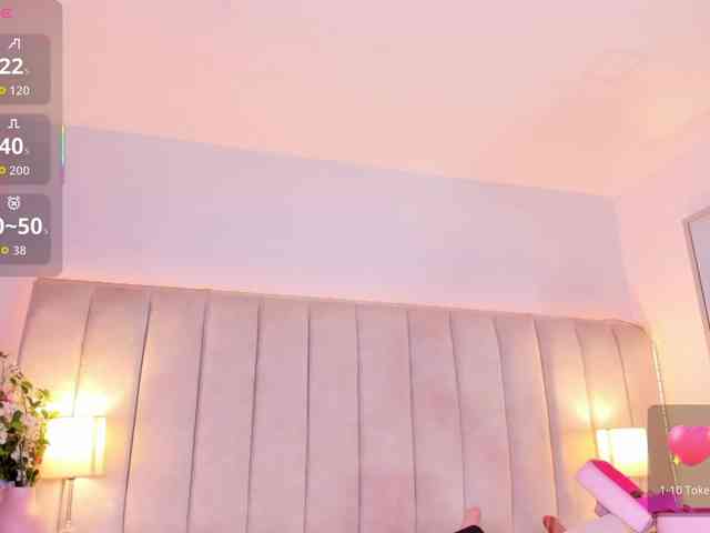 EllaThorne webcam