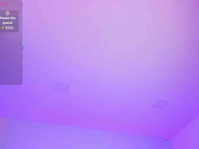 EllaThorne webcam