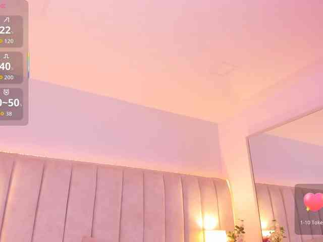 EllaThorne webcam
