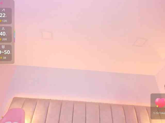 EllaThorne webcam