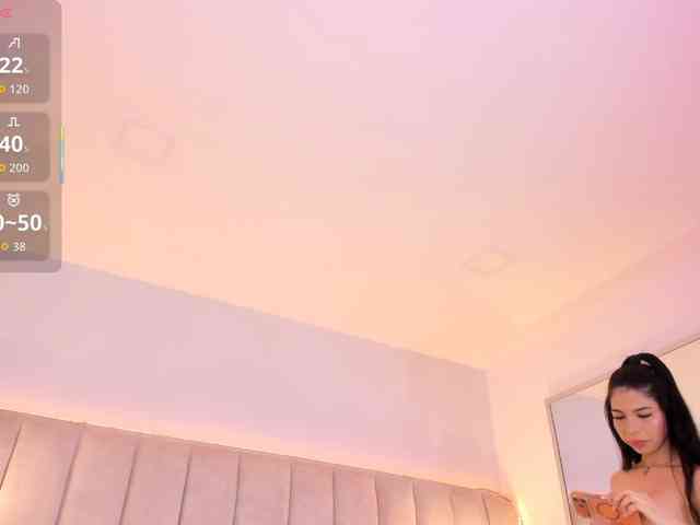 EllaThorne webcam