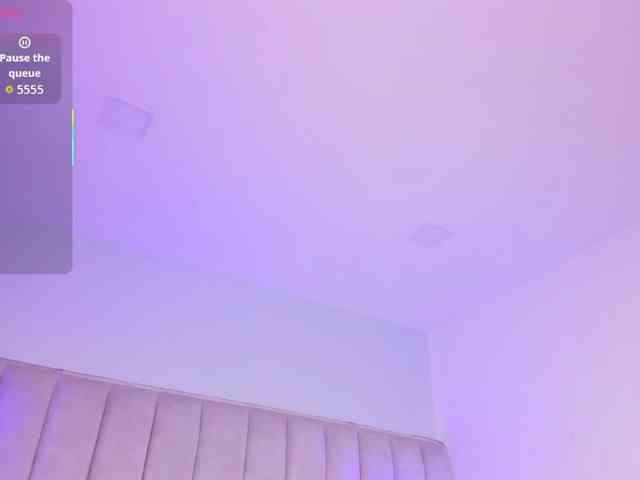 EllaThorne webcam