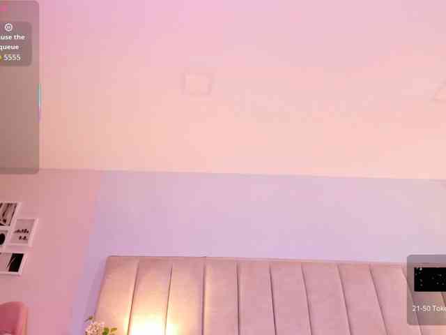 EllaThorne webcam