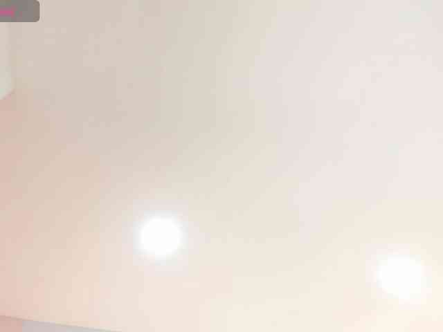 EllaThorne webcam