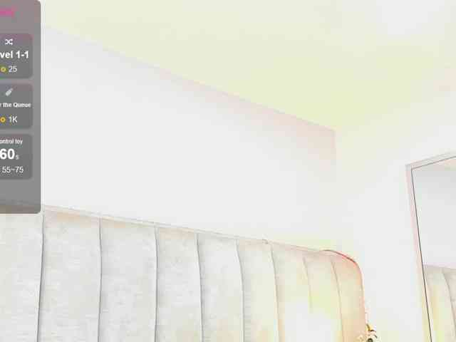 EllaThorne webcam