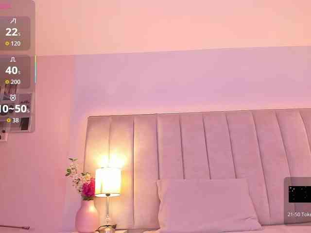 EllaThorne webcam