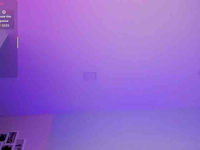 EllaThorne webcam
