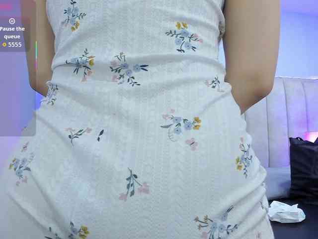 EllaThorne webcam