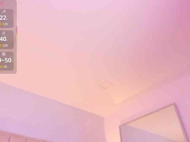 EllaThorne webcam