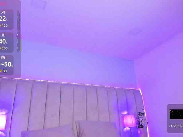 EllaThorne webcam