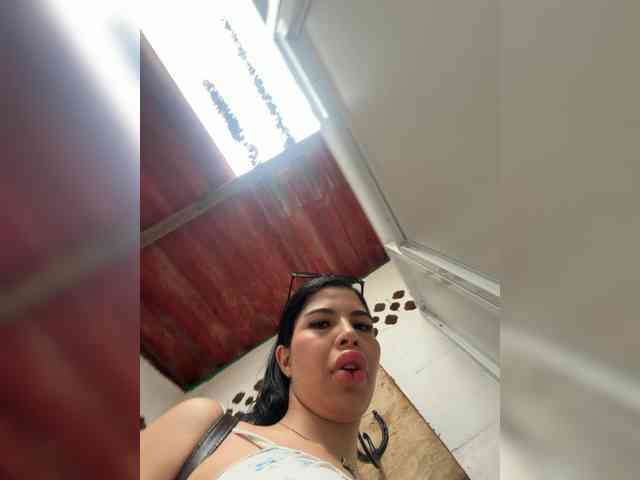 Modelo: EllaThorne