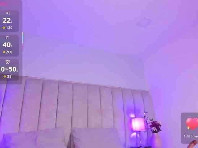 EllaThorne webcam