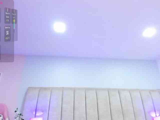 EllaThorne webcam