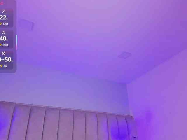 EllaThorne webcam