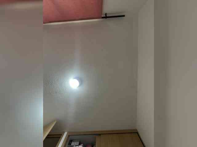 EllaThorne webcam