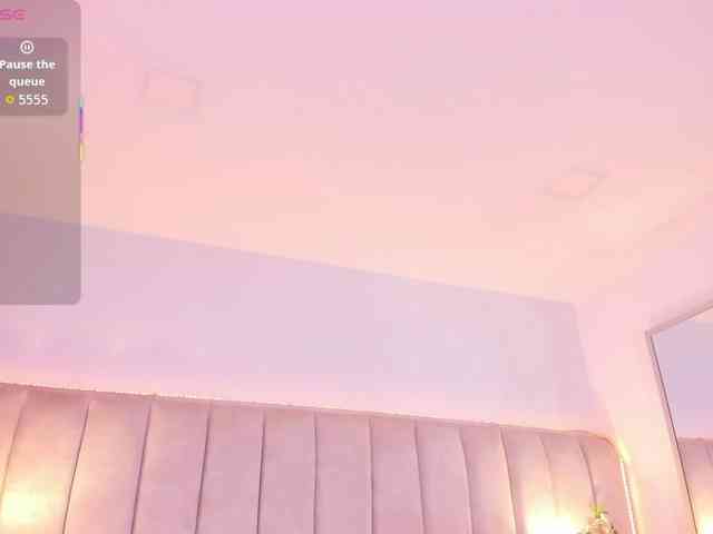 EllaThorne webcam