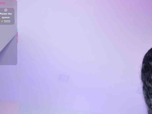 EllaThorne webcam