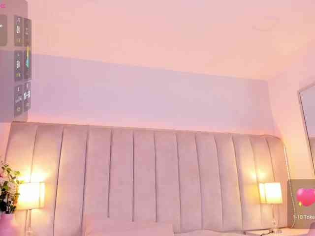 EllaThorne webcam