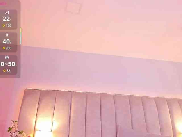EllaThorne webcam