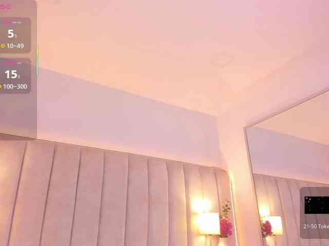 EllaThorne webcam