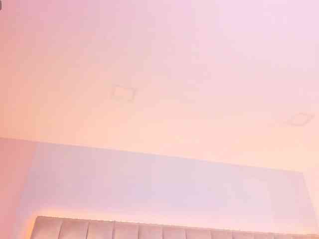 EllaThorne webcam