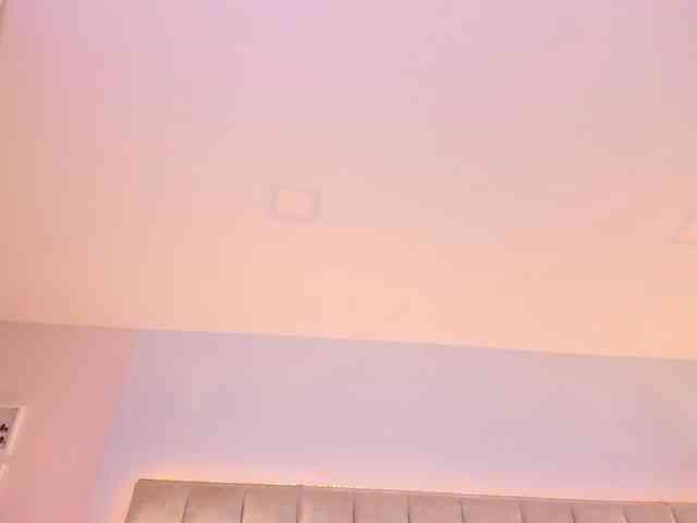 EllaThorne webcam
