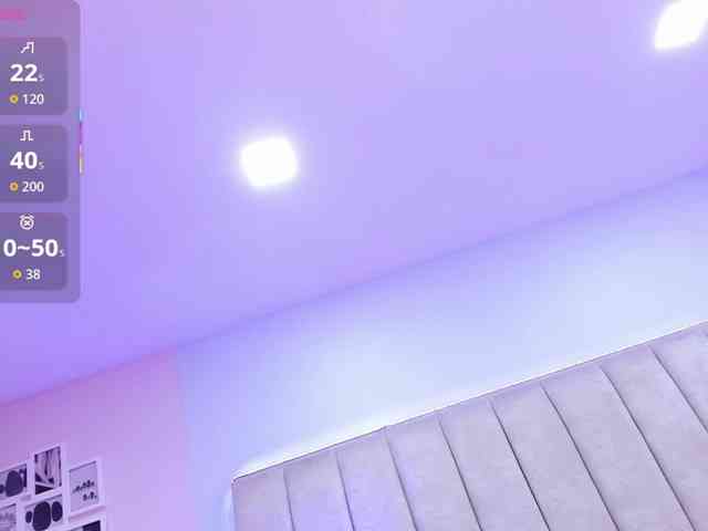 EllaThorne webcam