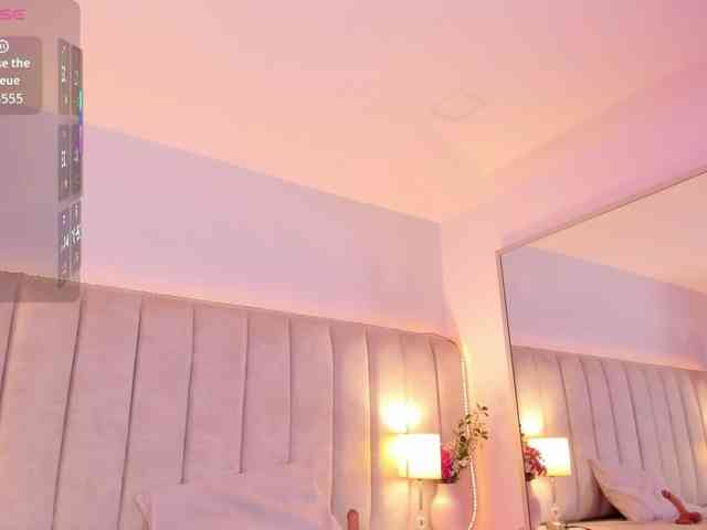 EllaThorne webcam