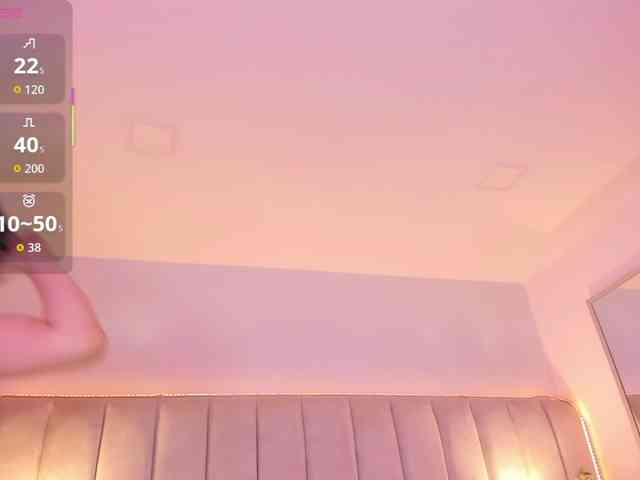 EllaThorne webcam