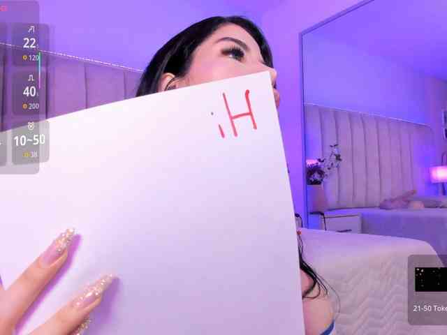 EllaThorne webcam