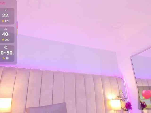 EllaThorne webcam