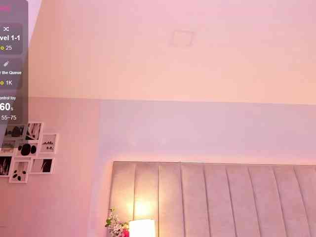 EllaThorne webcam