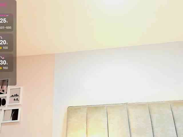 EllaThorne webcam
